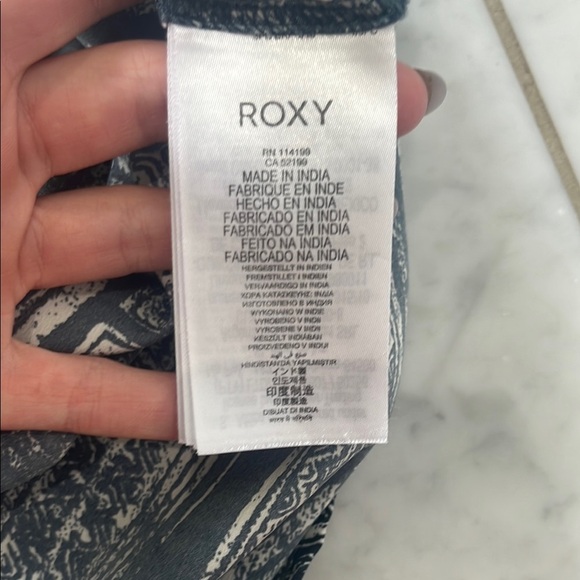 Roxy navy and White Mini Dress with pink accents. Medium but runs a bit small. - Picture 5 of 5